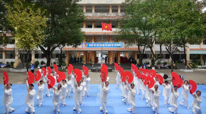 足球比分预测：轻松探索比赛背后的哲学