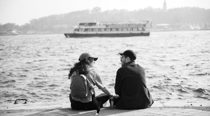 提升生活質素必備：圍巾的實用價值與文化意義